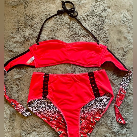 la Vie en Rose 2 piece bathing suit - Picture 5 of 7